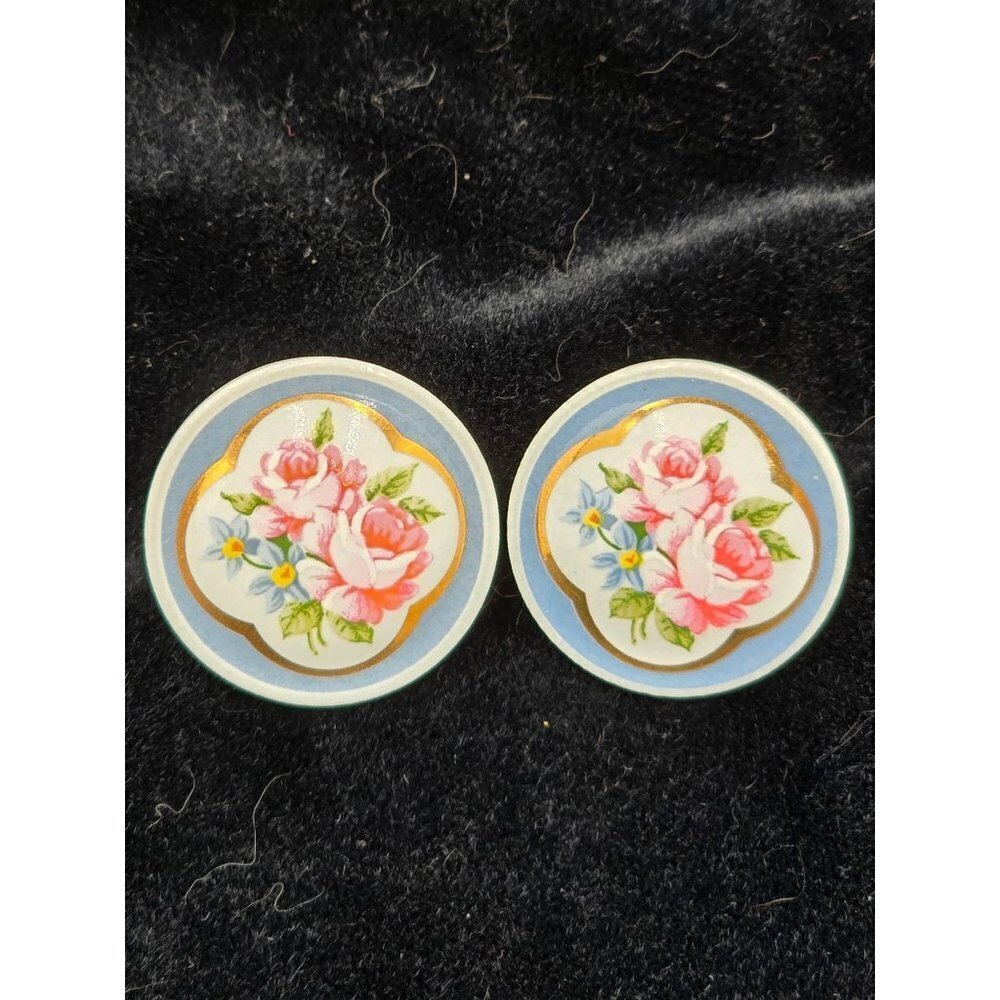 Vintage Avon Round Porcelain Pink Country Rose Post Back Earrings Gold Trim - Picture 1 of 3